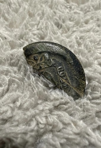 Antikes münzfragment mit - antikes,