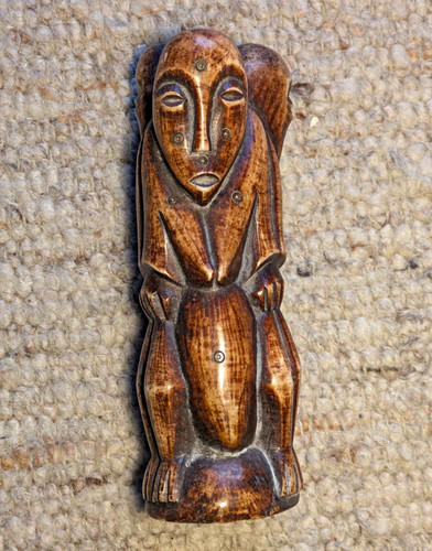 Handgeschnitzte holzfigur - handgeschnitzte,