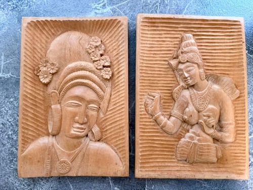 Seltene holzreliefs - 2, /