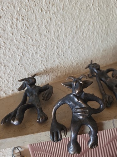Kantenhocker aus bronze - aus, bronze.3